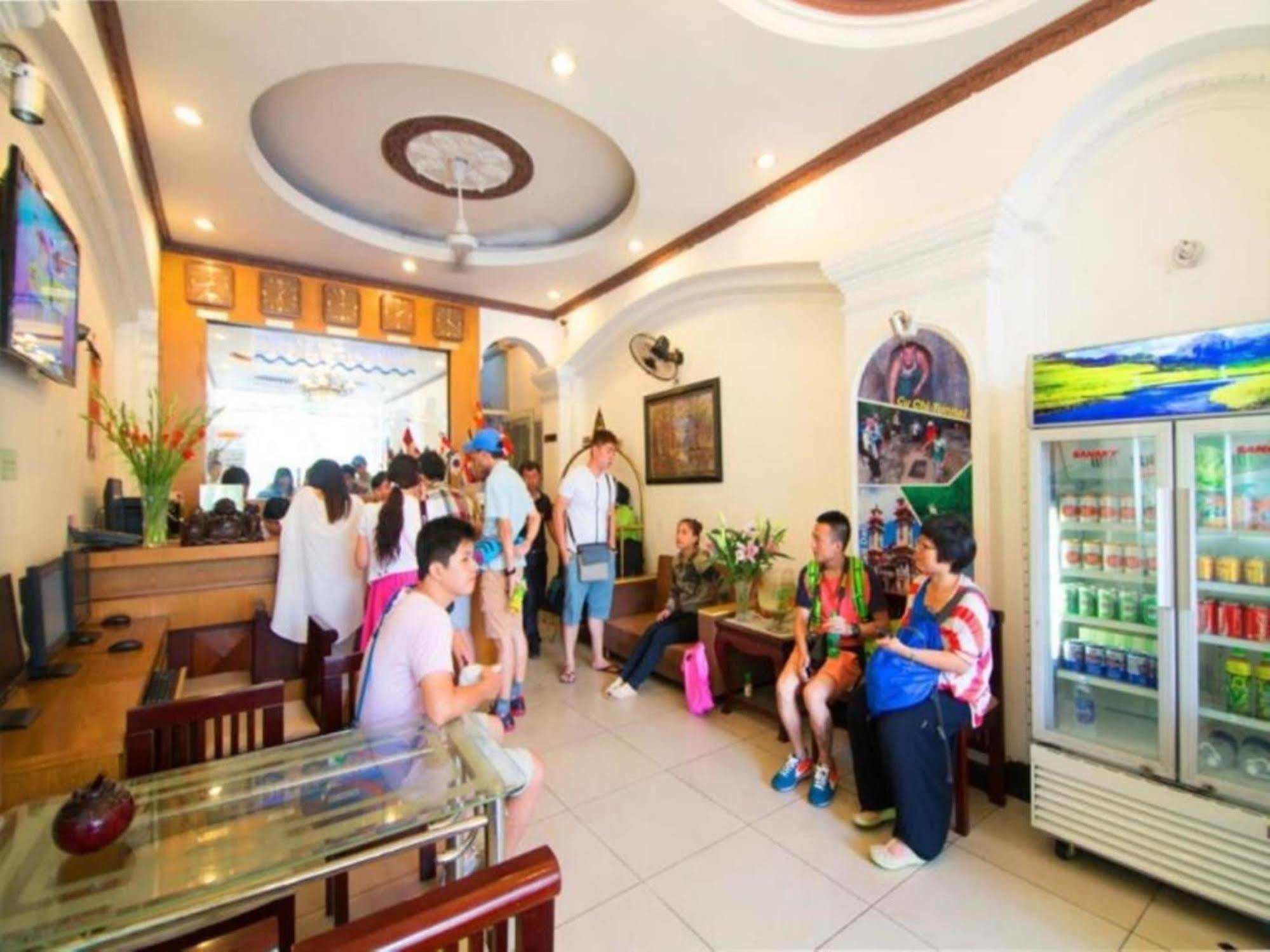 Cosmo Square Hotel Ho Chi Minh City Exterior photo